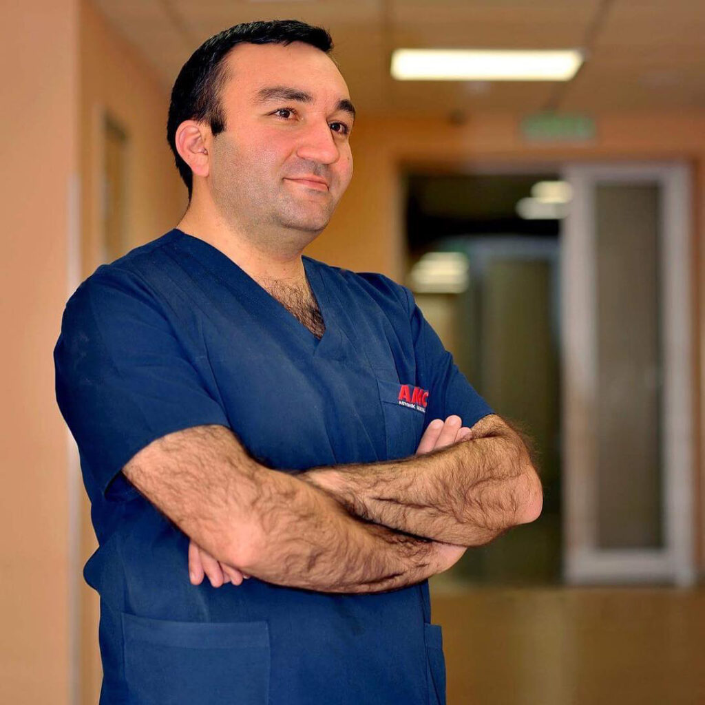 Արշակ Մնացականյան